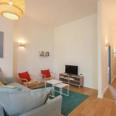 Centre - Cozy And Functional Ap 80m2 *